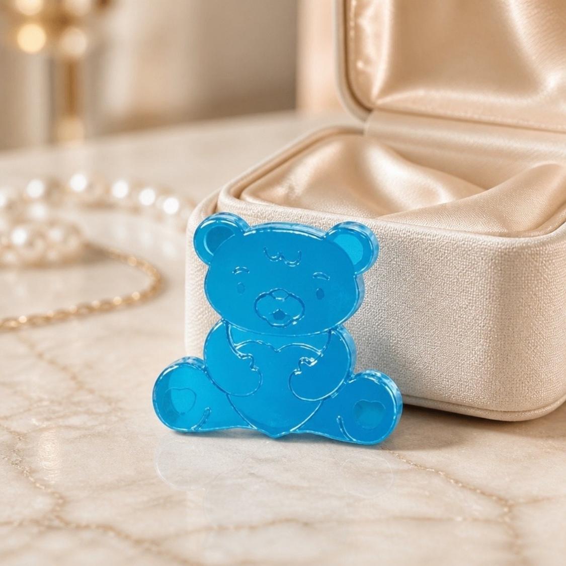 Sasha Bear Pin
