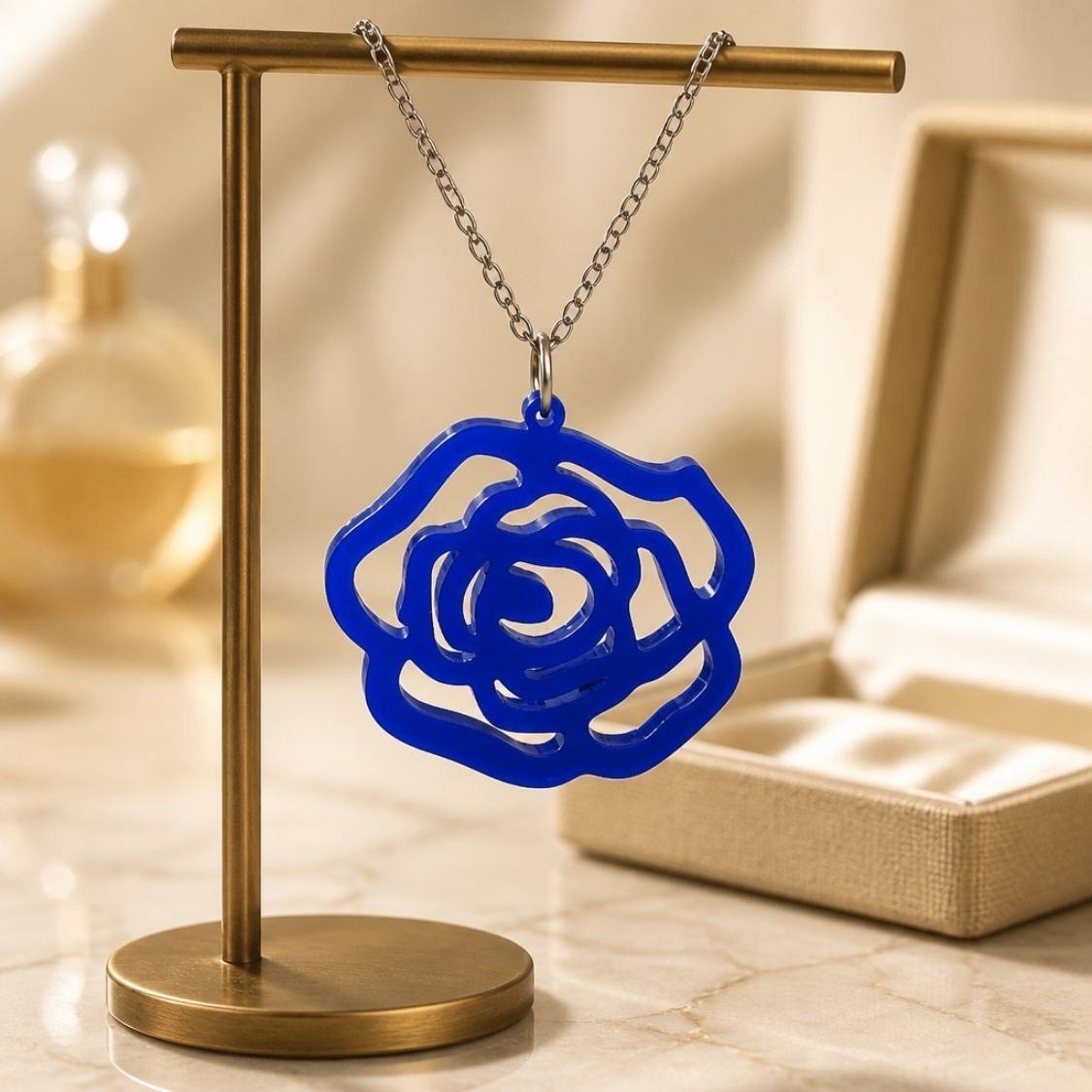 Grande Rose Silhouette Necklace