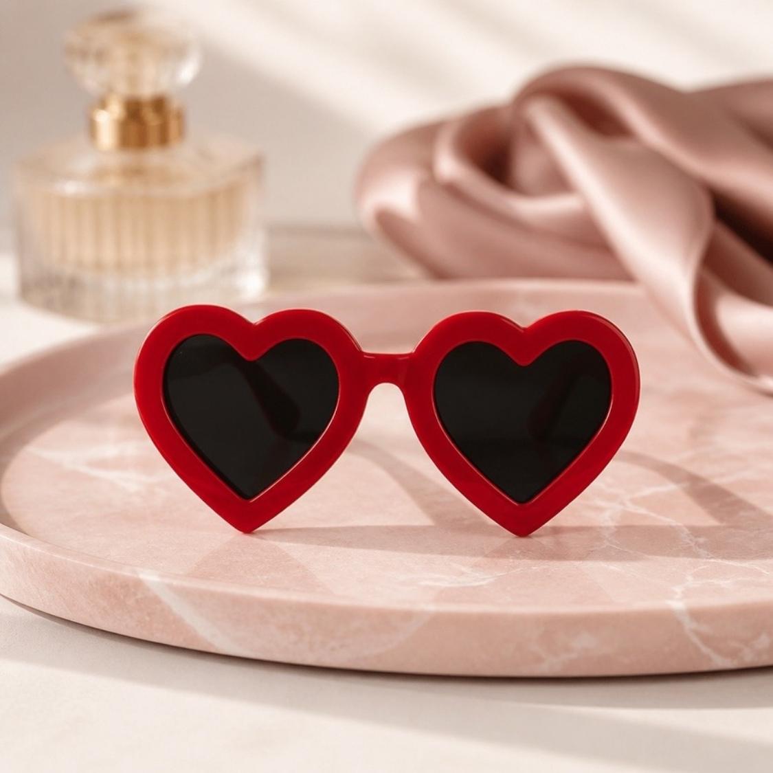 Retro Heart Sunglasses Pin